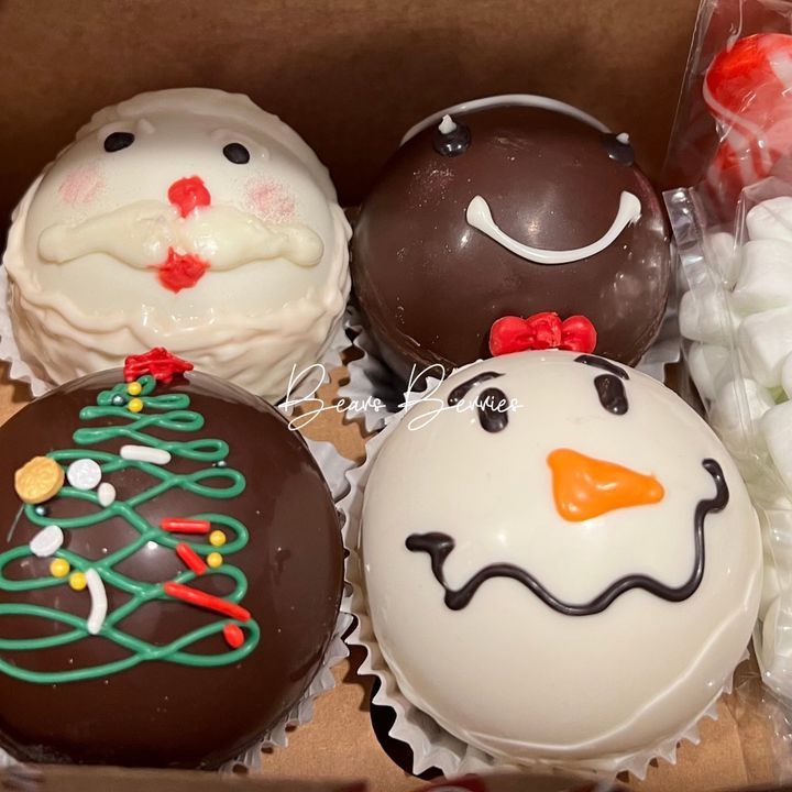 Image post by @bears-berries on Facebook