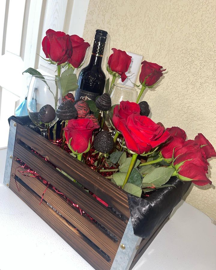 Image post by @bears-berries on Facebook