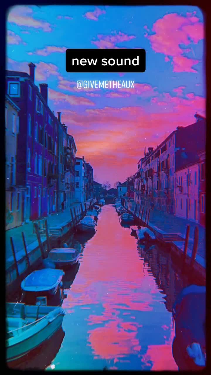 Video post by @givemetheaux on TikTok