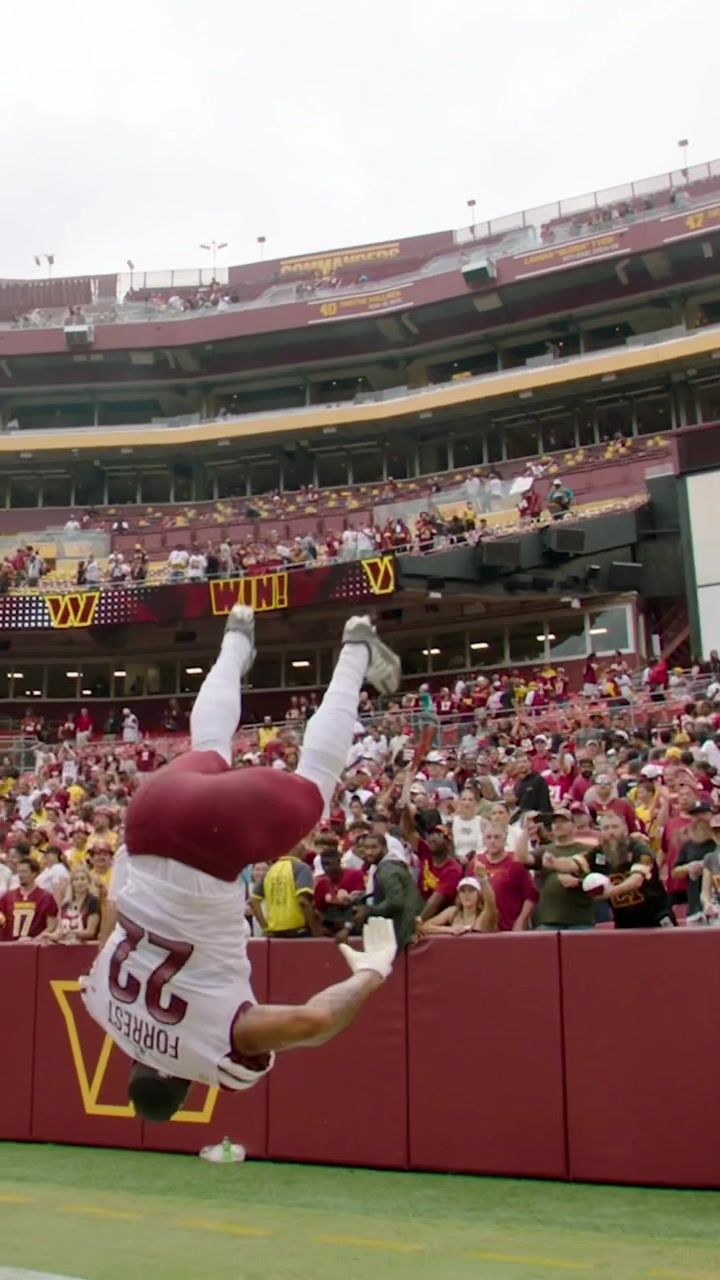 Video post by @commanders on TikTok