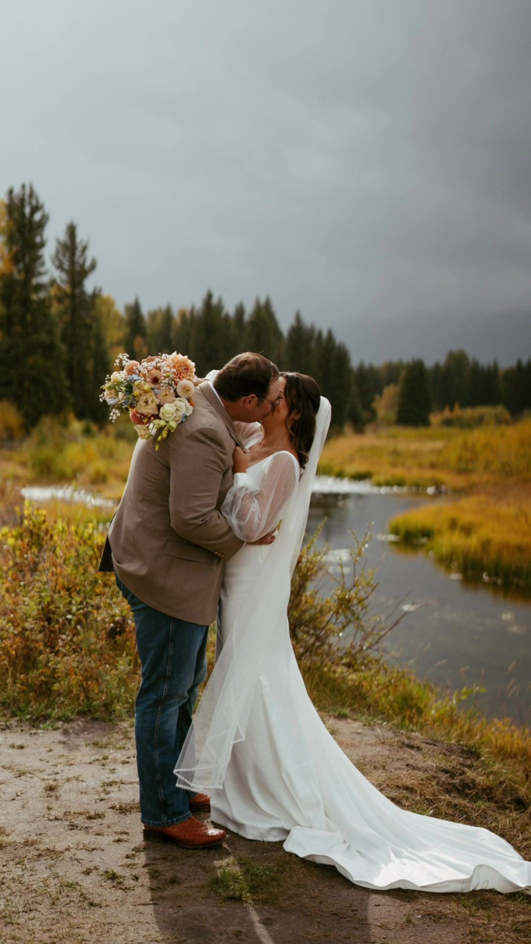 Video post by @skylarlienn on TikTok