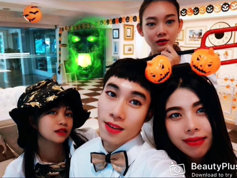 Video post by @gallerylakeview on Facebook