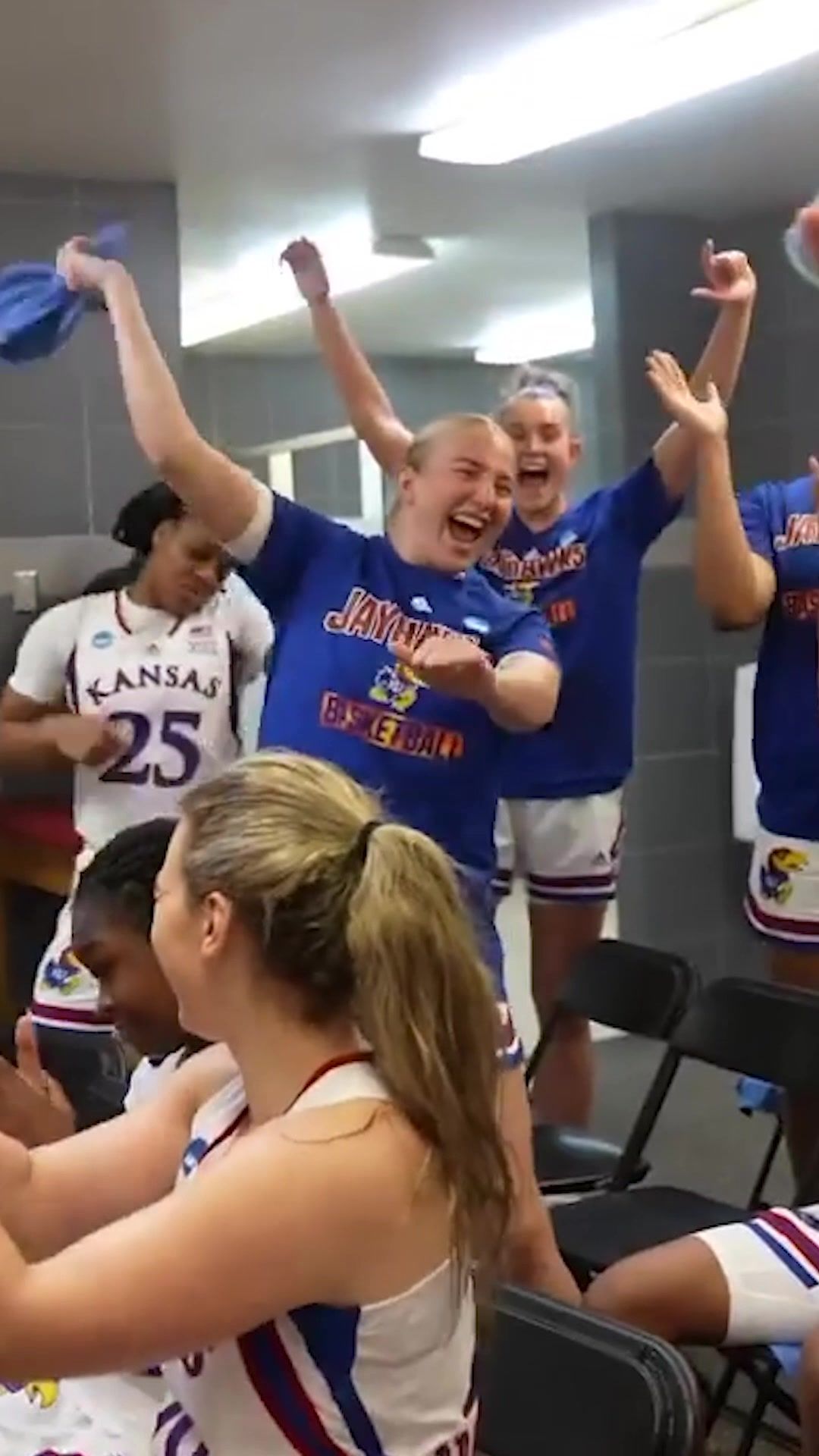 Video post by @marchmadnesswbb on TikTok