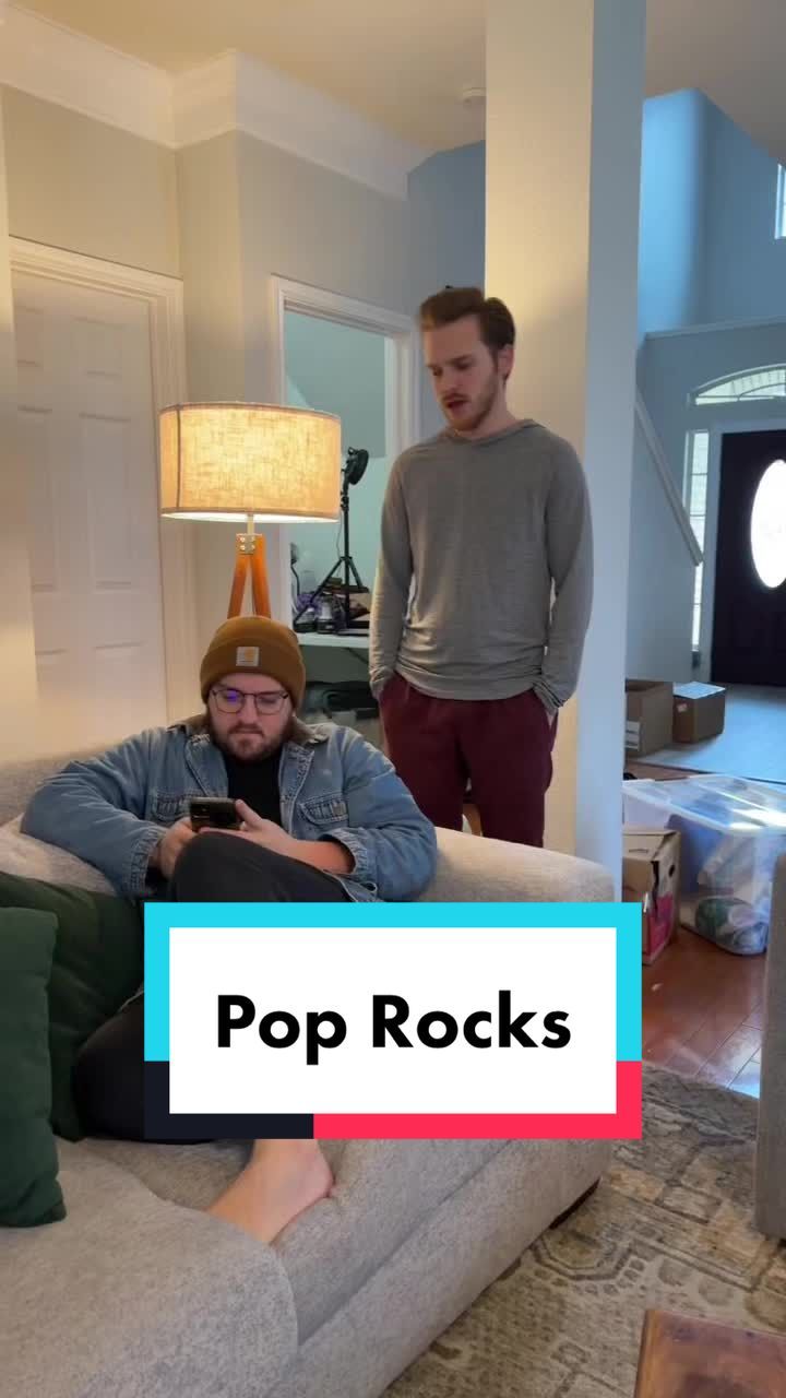 Video post by @caromuns on TikTok