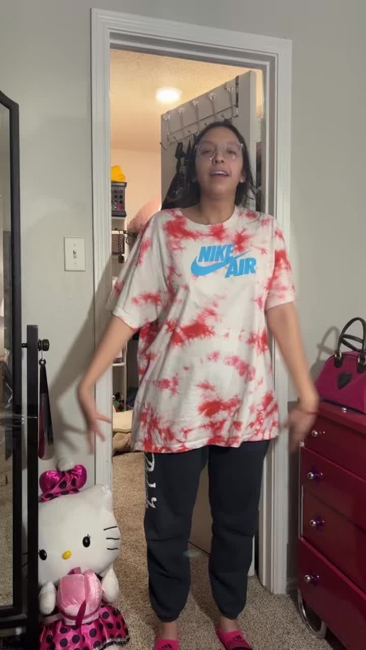 Video post by @lexdelag on TikTok