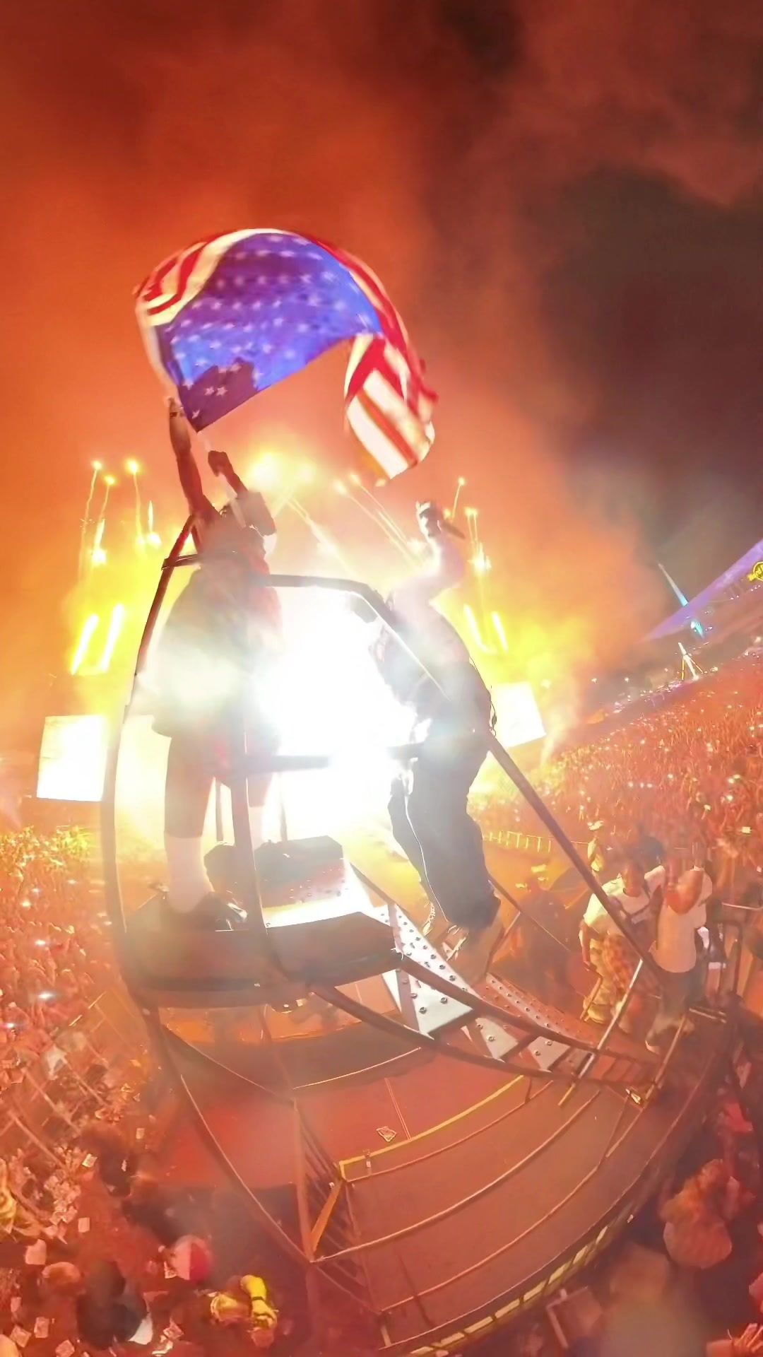 Video post by @rollingloud on TikTok