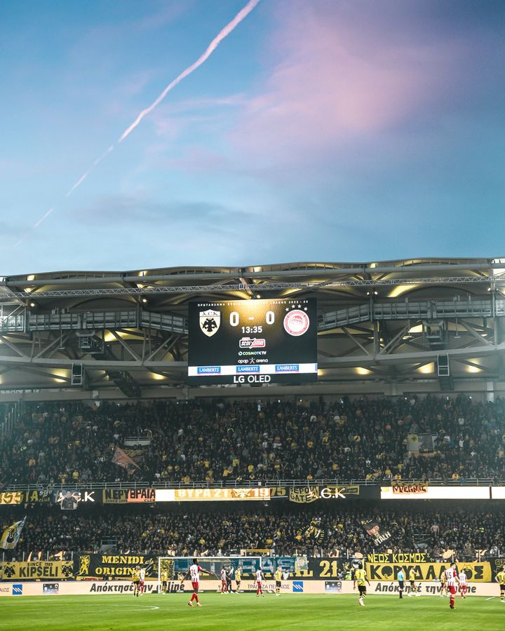 Image post by @StefanosKyriazisPhotography on Facebook