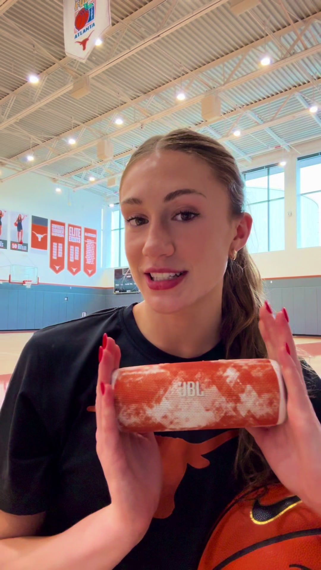 Video post by @shayholle on TikTok