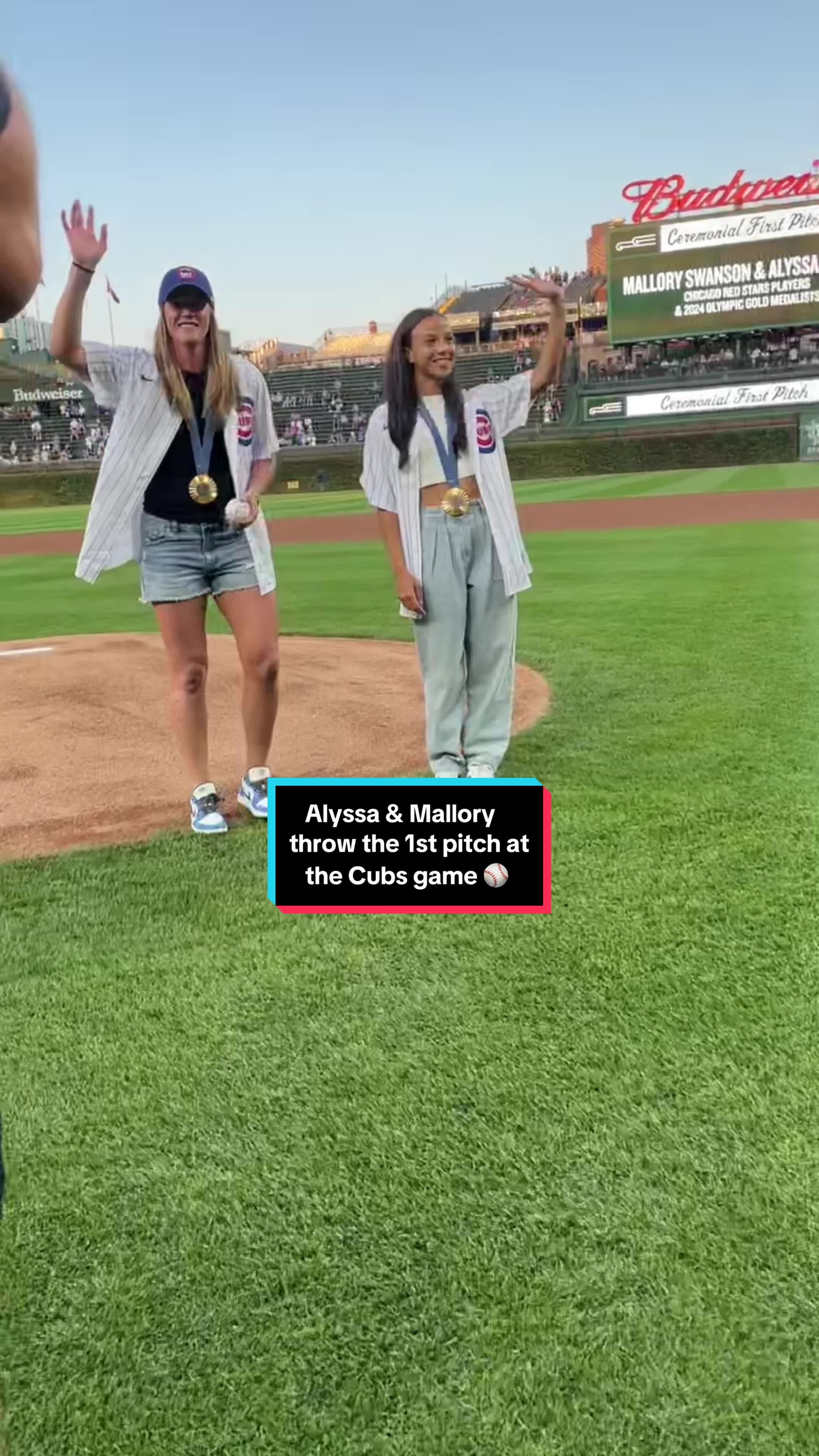 Video post by @chicagoredstars on TikTok