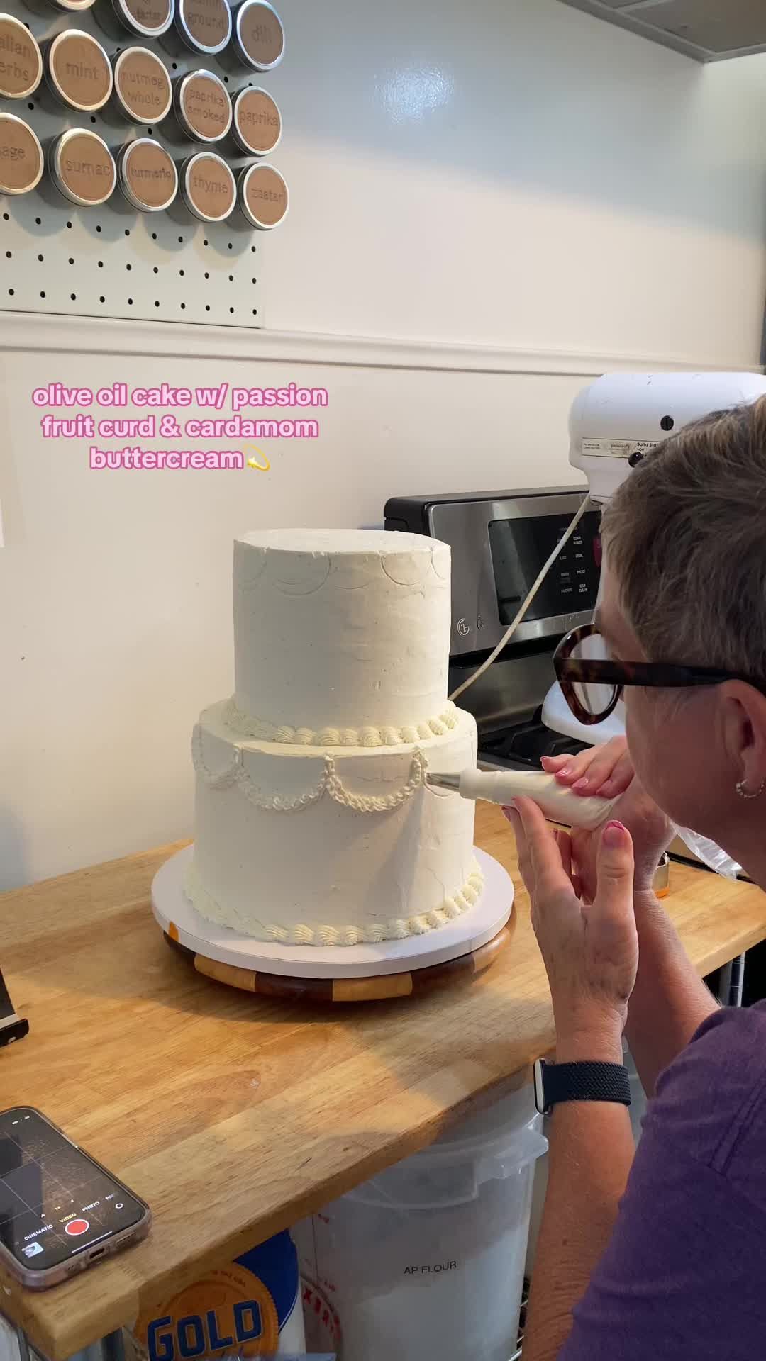 Video post by @rhubarbcakesla on TikTok