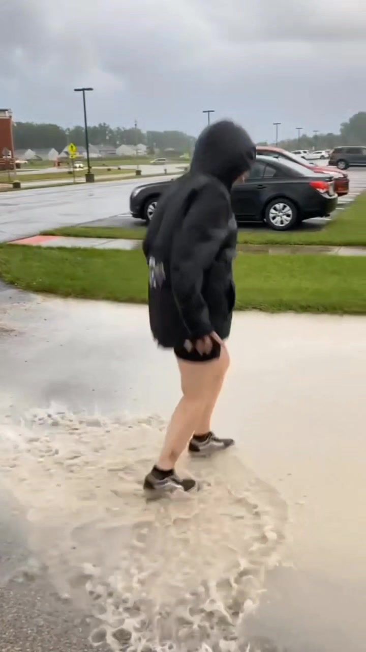 Video post by @lizzyshmizzy on TikTok