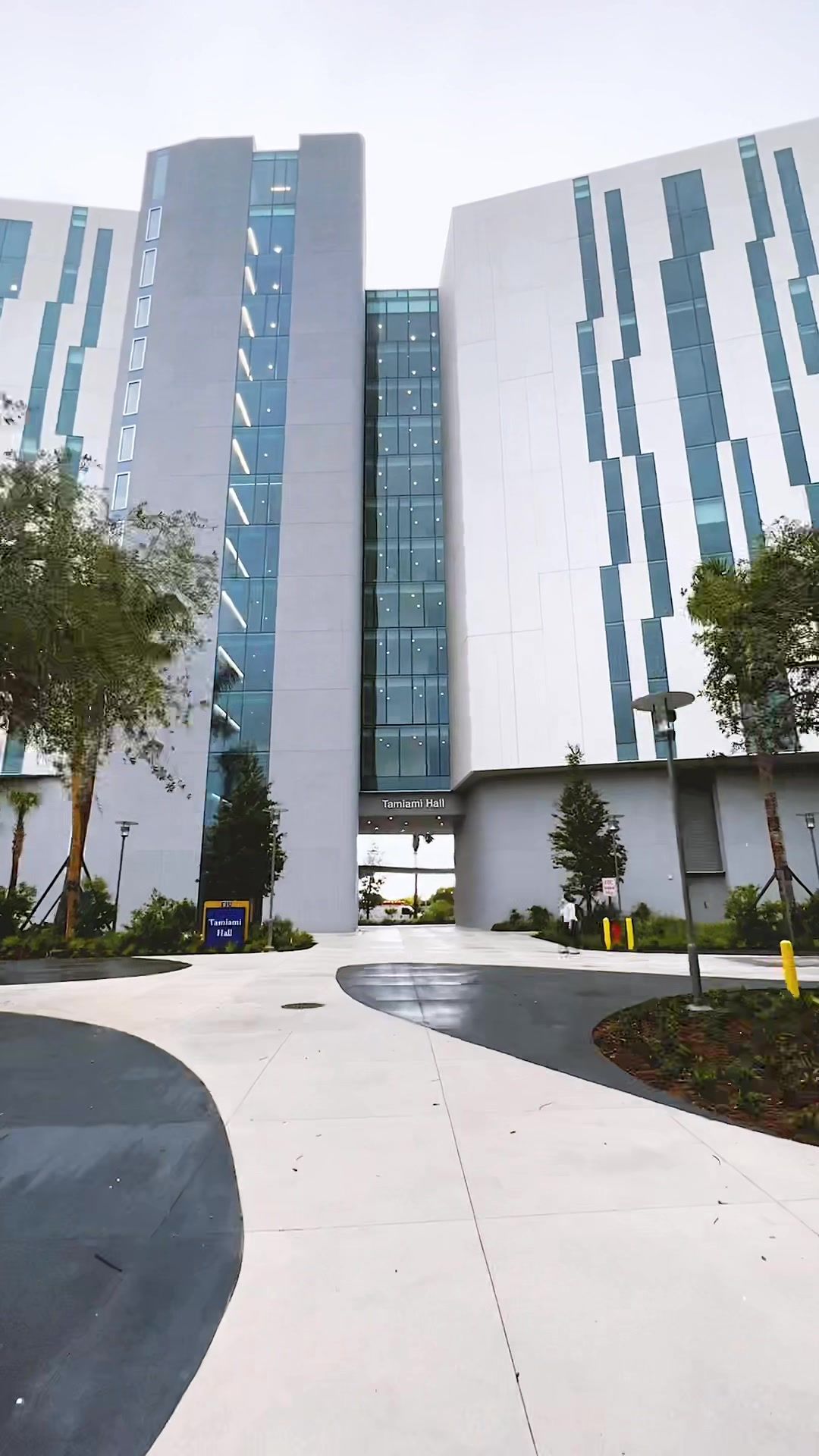 Video post by @fiutiktok on TikTok