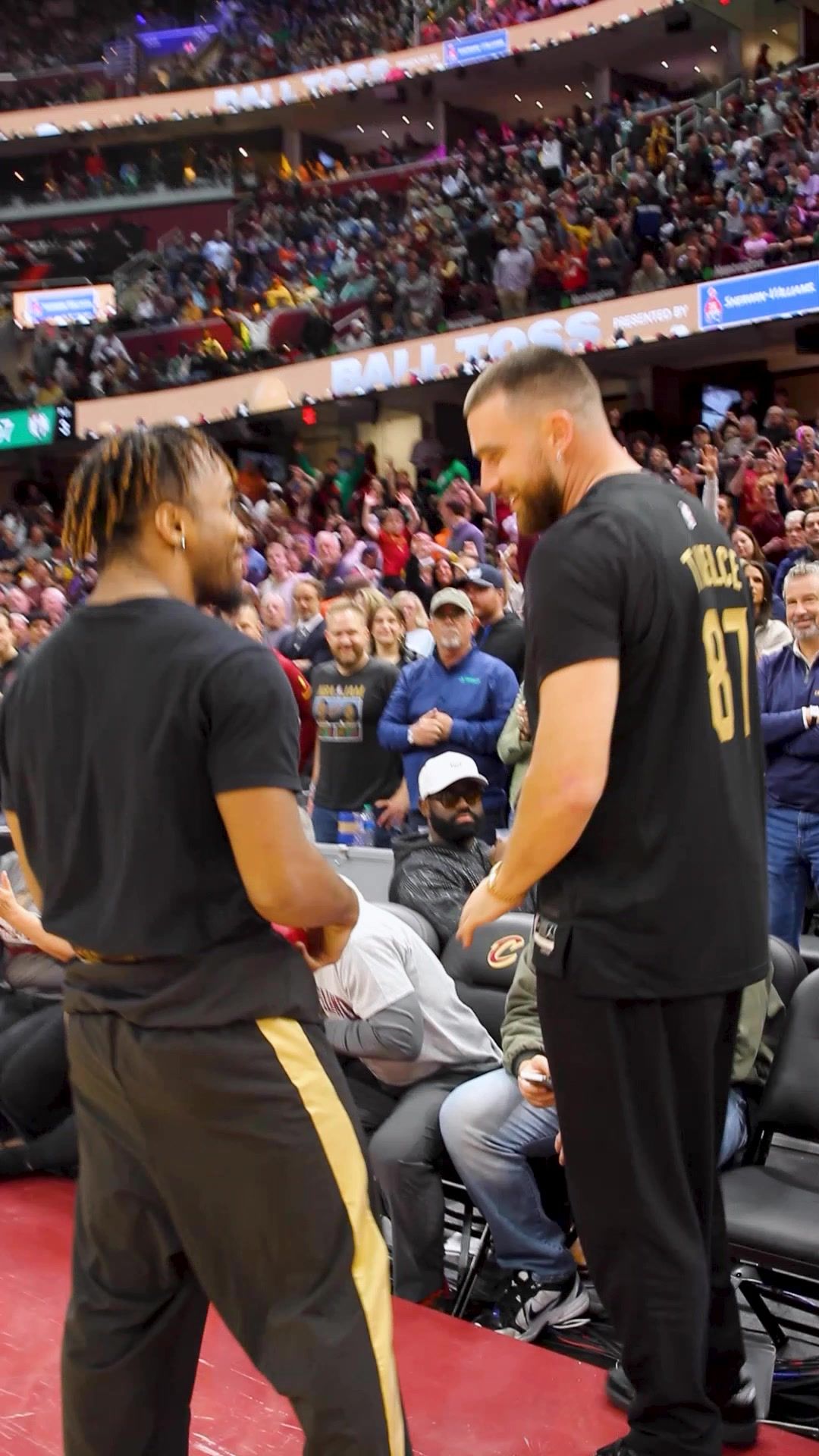 Video post by @CavsEntertainment on Facebook