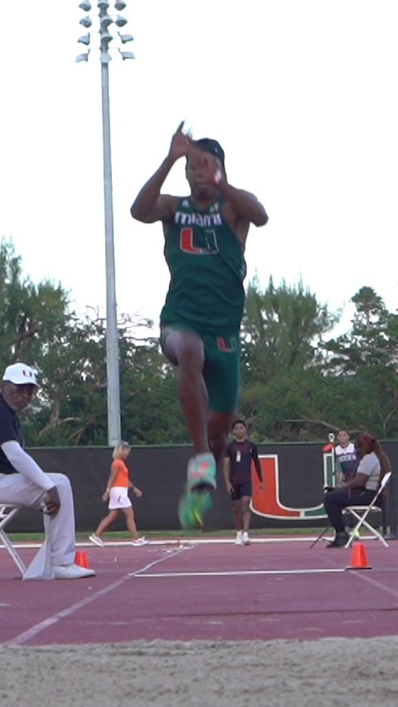 Video post by @miamihurricanes on TikTok