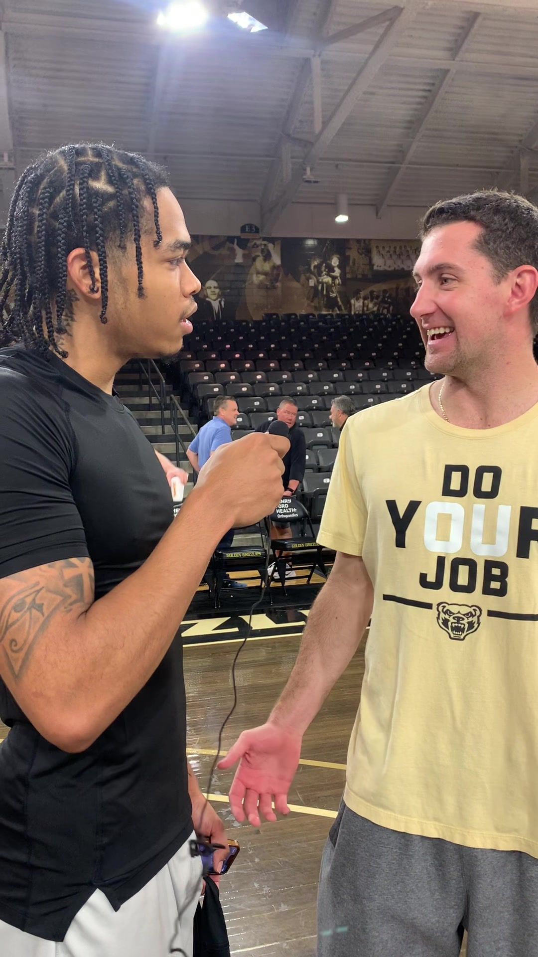Video post by @goldengrizzlies on TikTok
