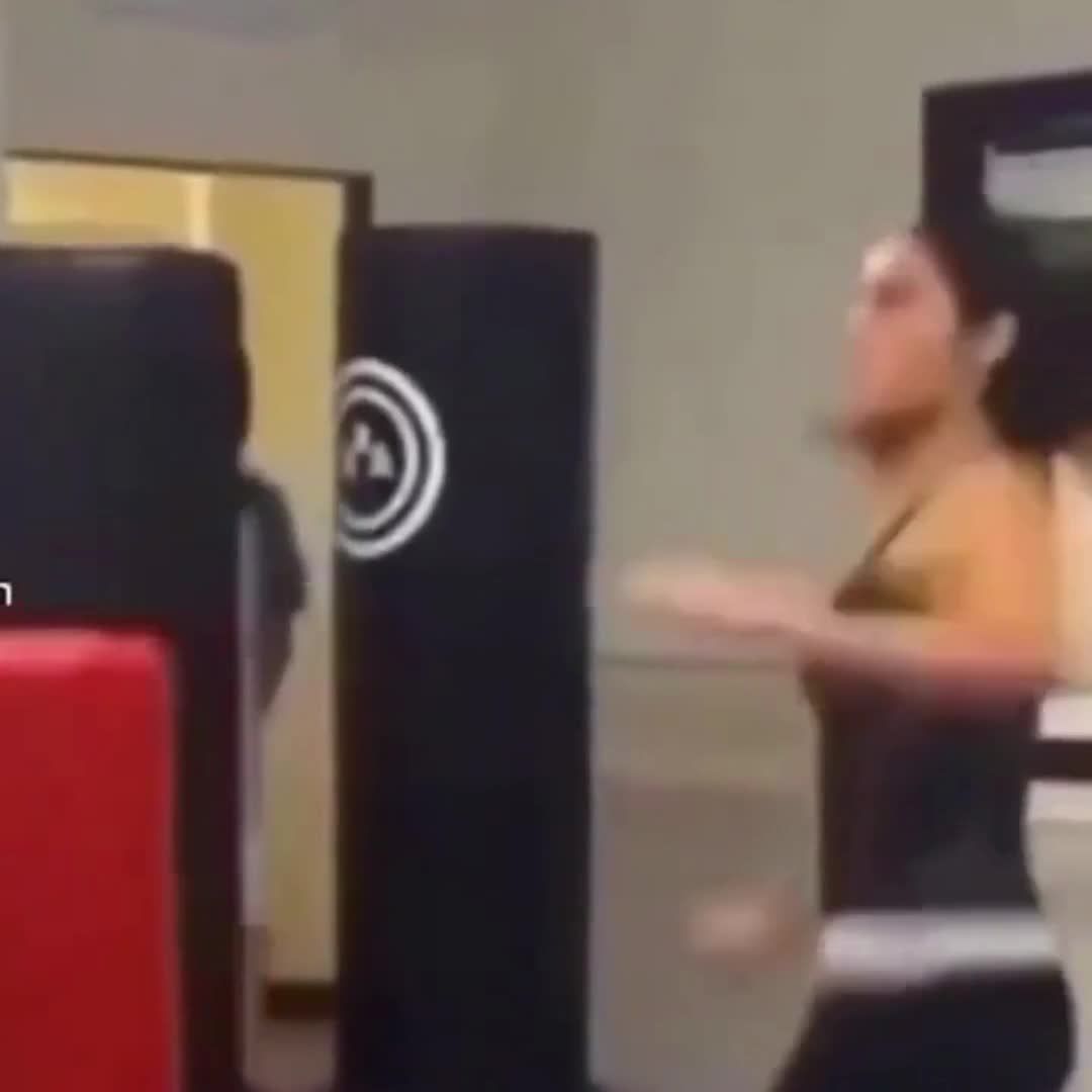 Video post by @curastory on Facebook