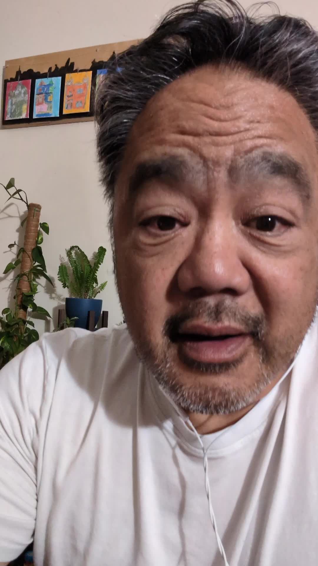 Video post by @breyeschow on TikTok