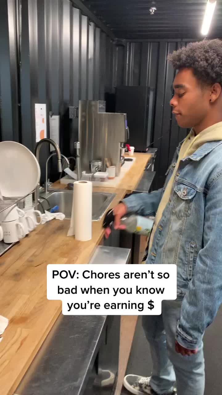 Video post by @greenlightcard on TikTok