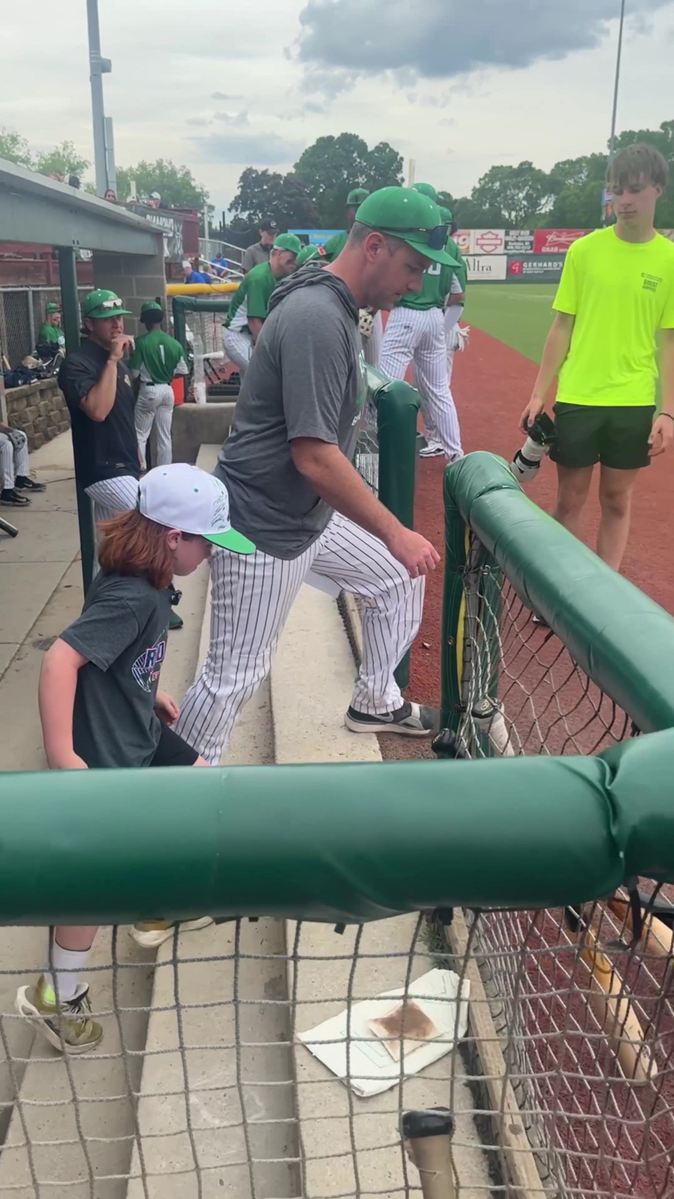 Video post by @laxloggers on TikTok