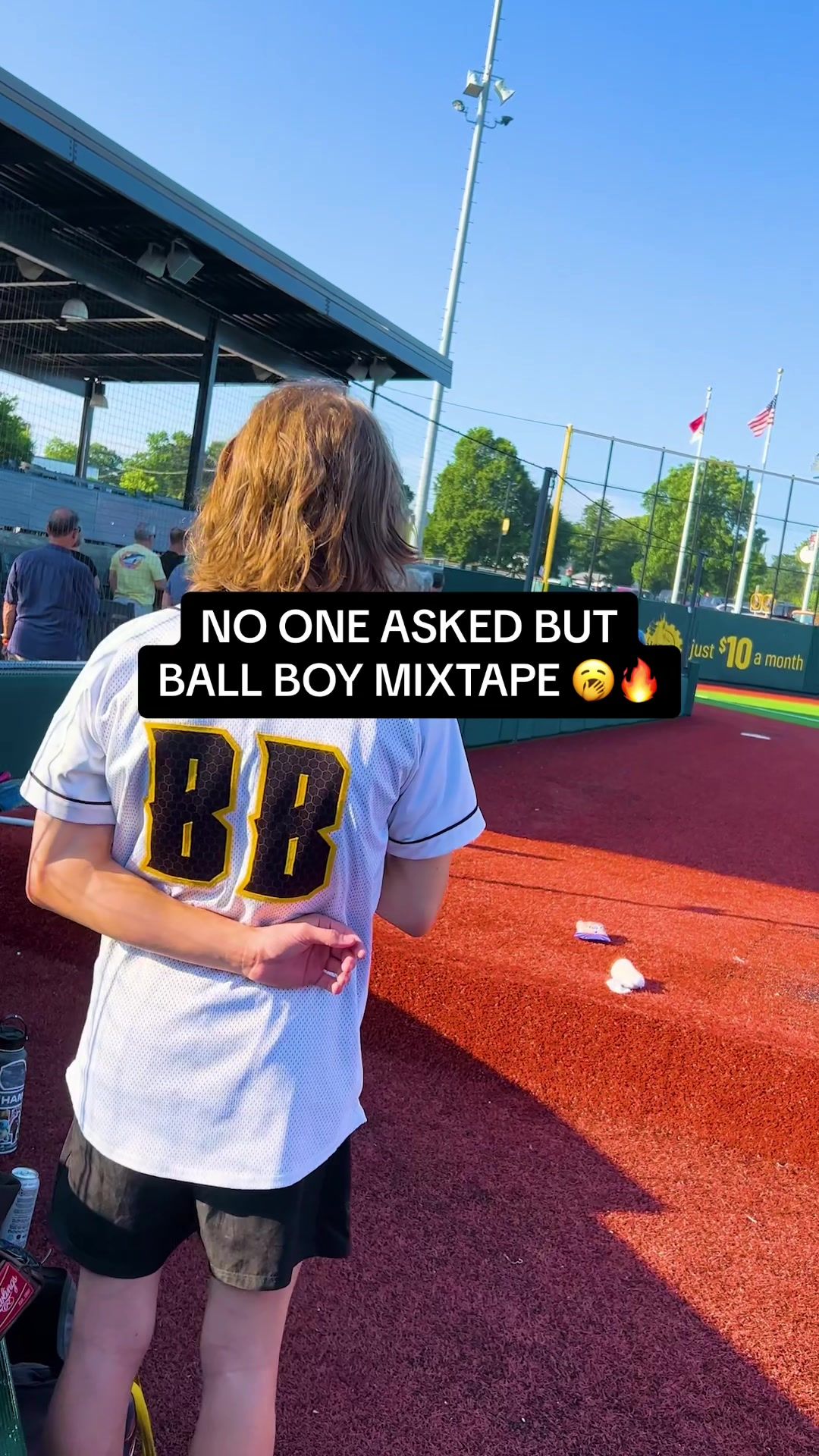 Video post by @gohoneyhunters on TikTok