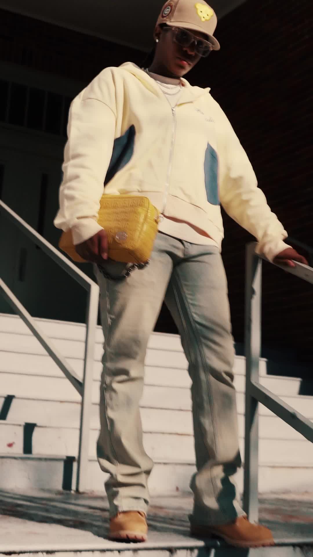 Video post by @wheadacashat_ on TikTok