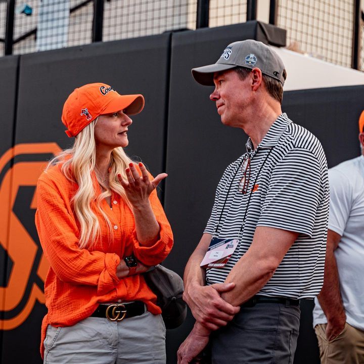 Image post by @CowgirlSoftball on Facebook