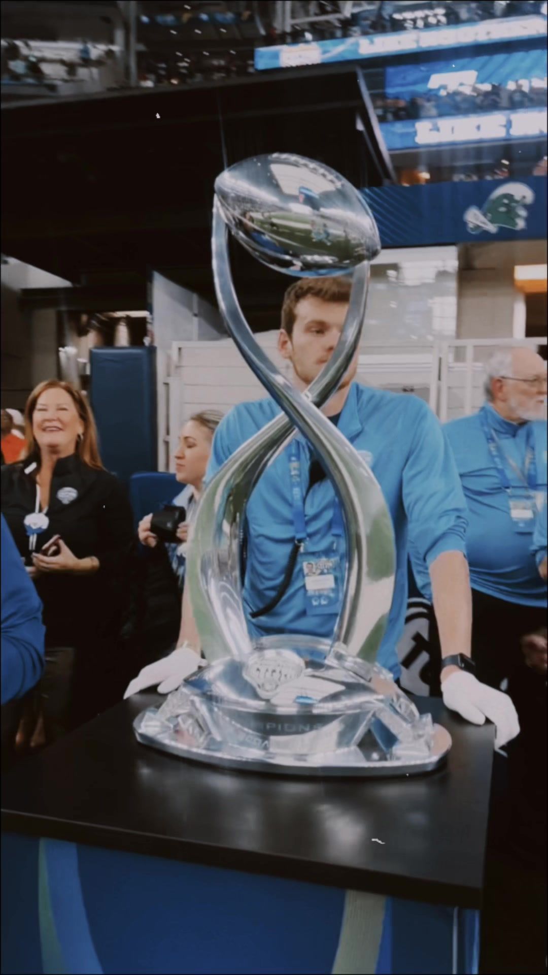 Video post by @tulaneathletics on TikTok