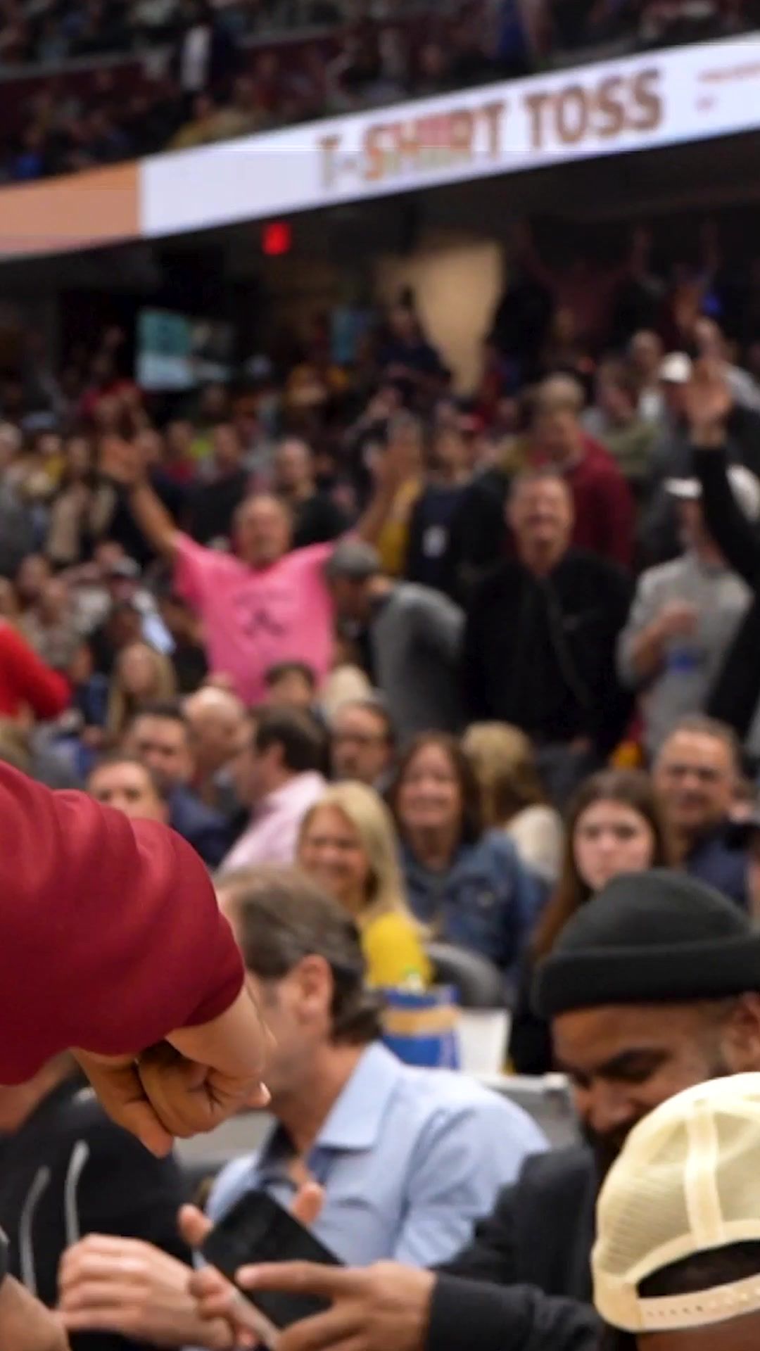 Video post by @CavsEntertainment on Facebook