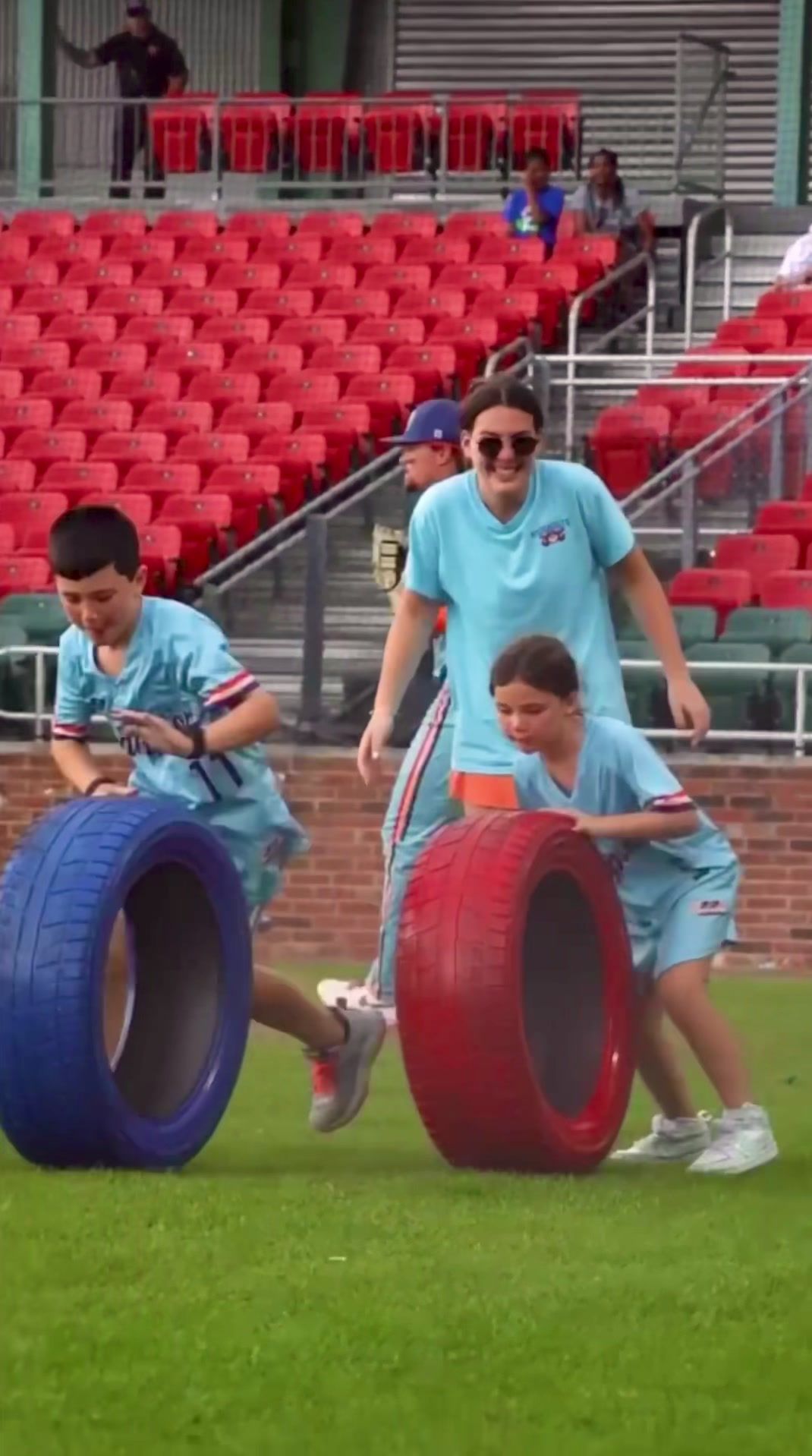 Video post by @newenglandknockouts on TikTok