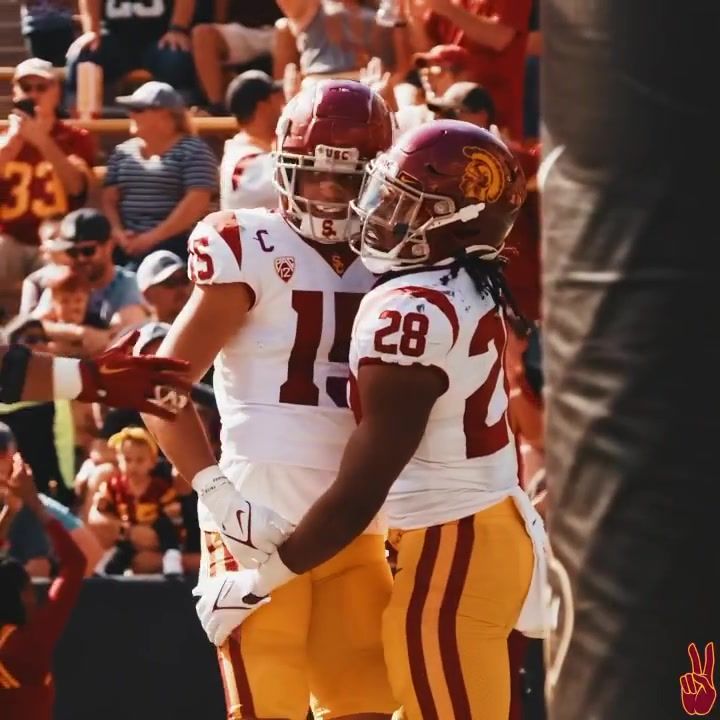 Video post by @USCFB on Facebook