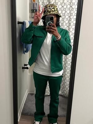 Video post by @wheadacashat_ on TikTok