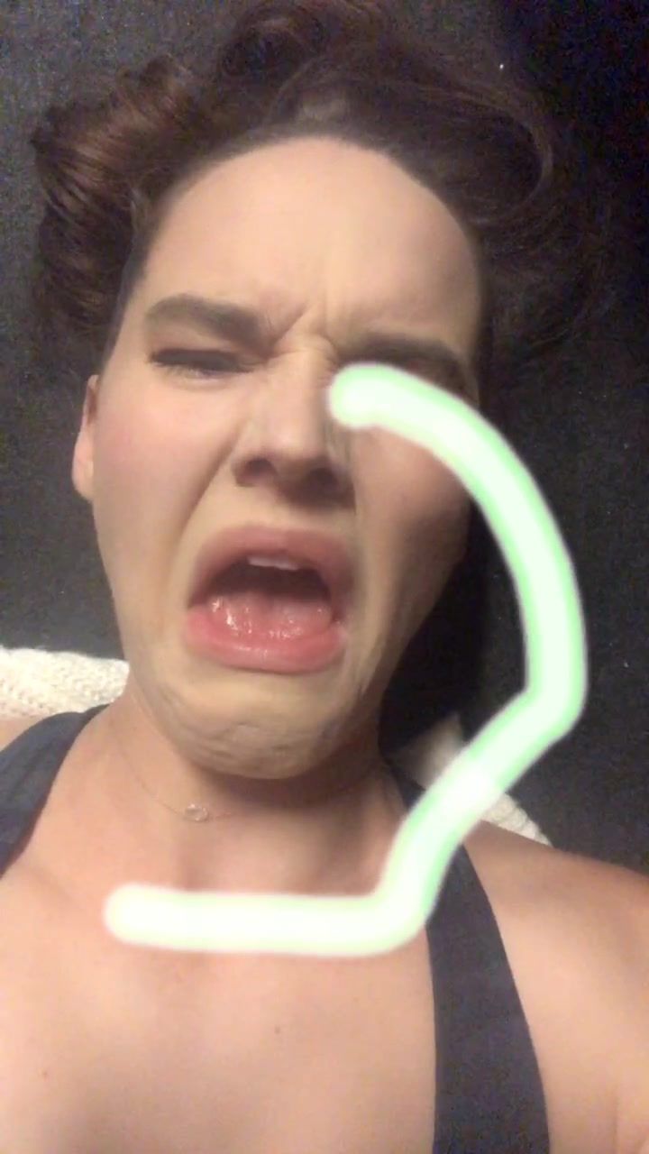 Video post by @sofitukker on TikTok