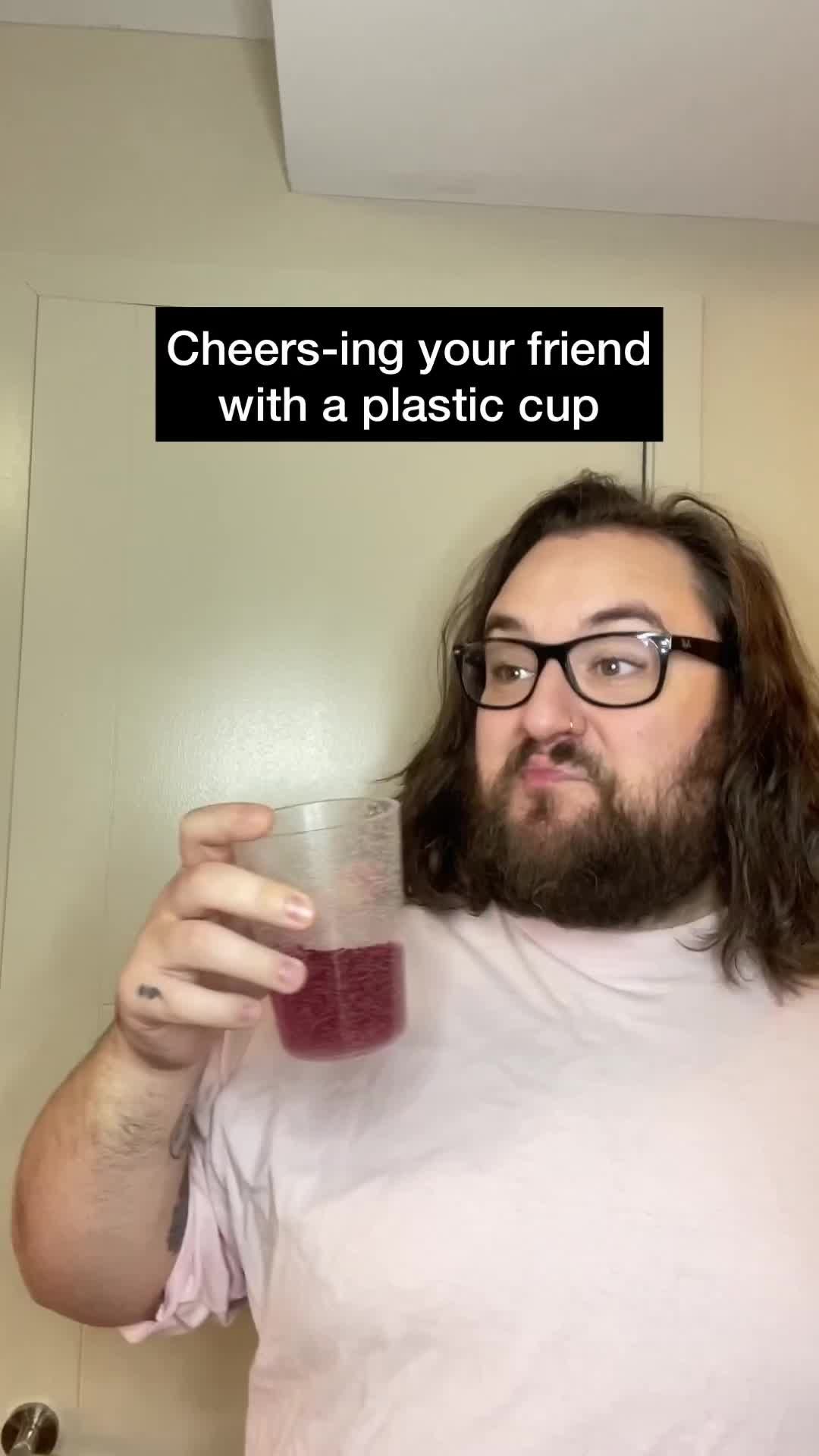 Video post by @oi_glass on TikTok