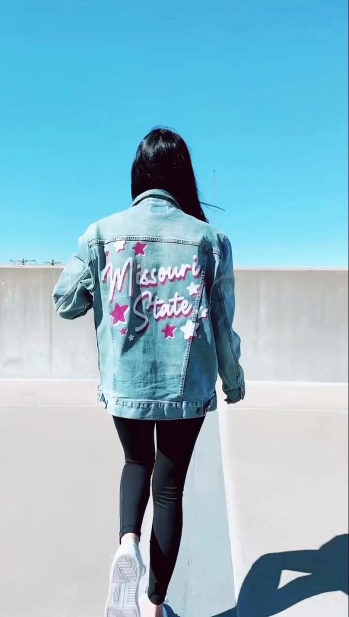 Video post by @universitytees on TikTok