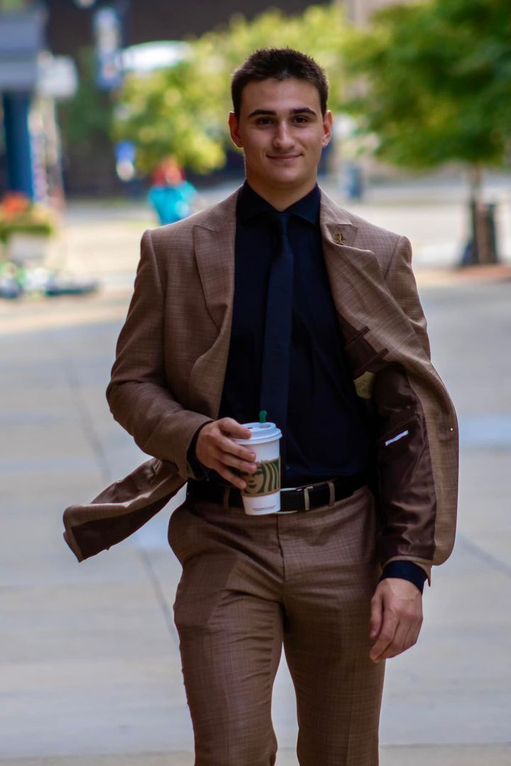 Image post by @gracemalecphotos on Facebook