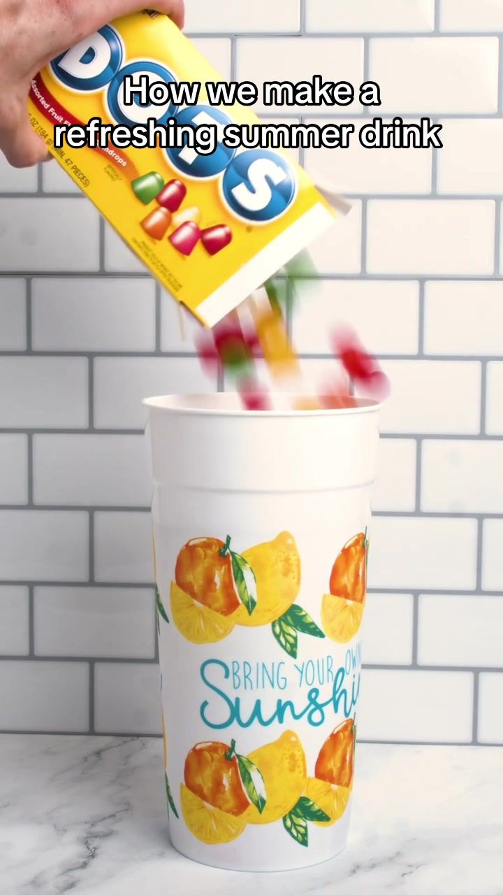 Video post by @tootsieroll on TikTok