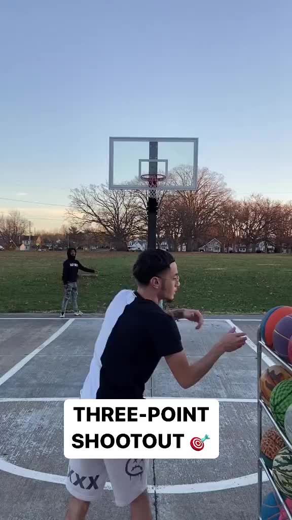 Video post by @playmakerhoops on TikTok