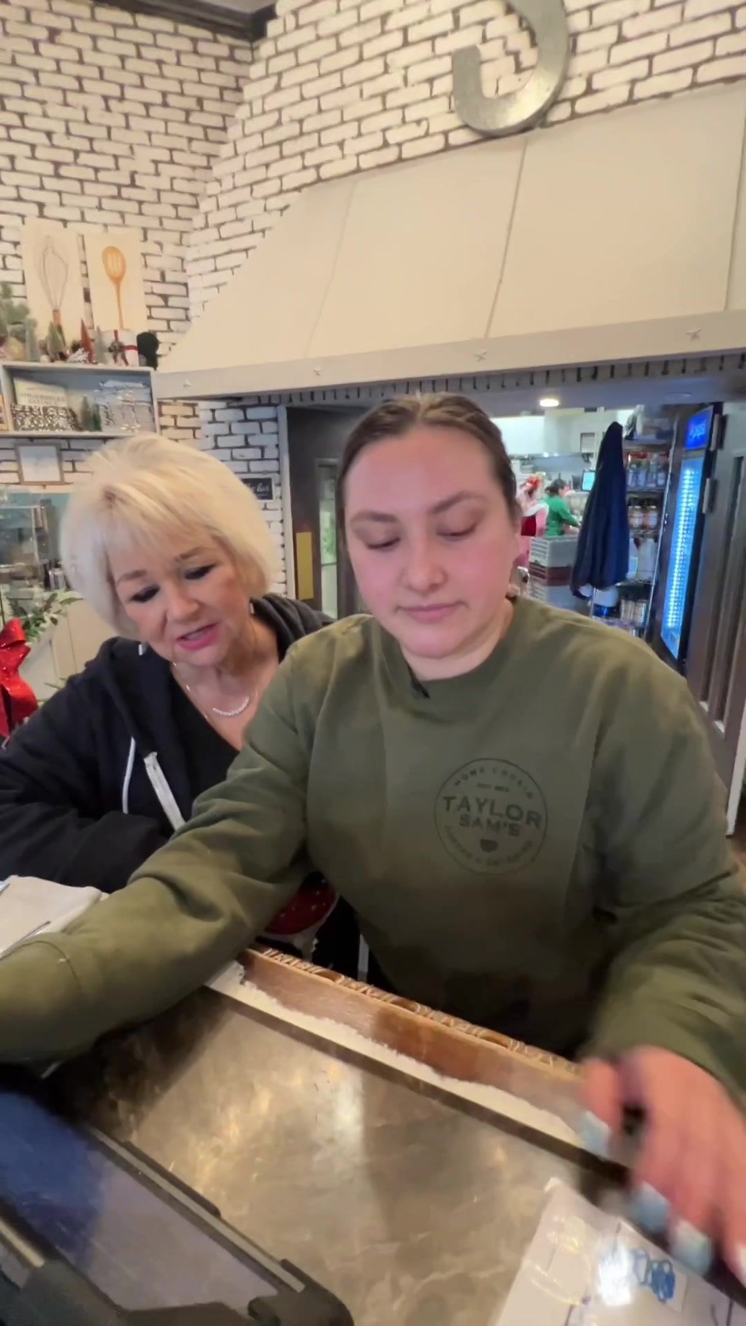 Video post by @taylorsamsbrunch on TikTok