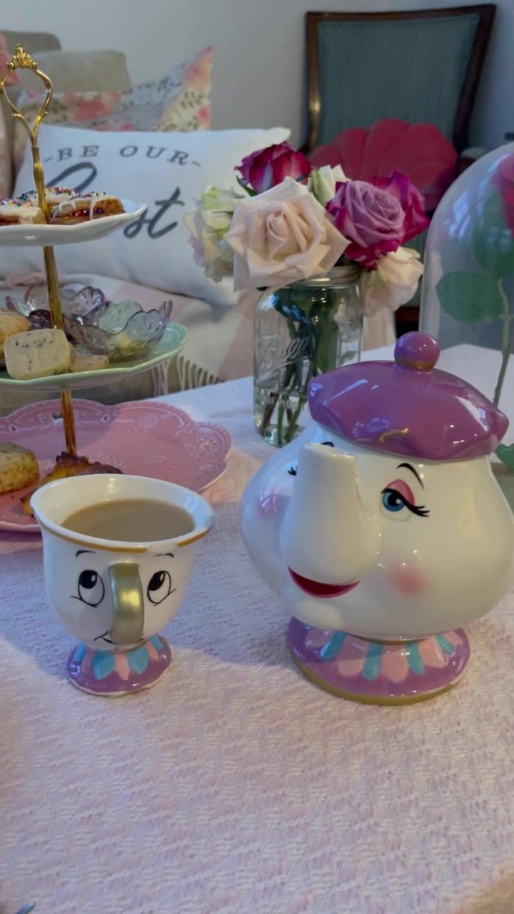 Video post by @snugzmeow on TikTok