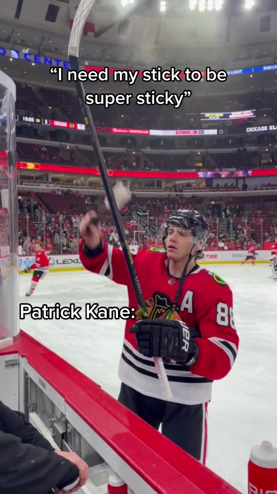 Video post by @nhlblackhawks on TikTok