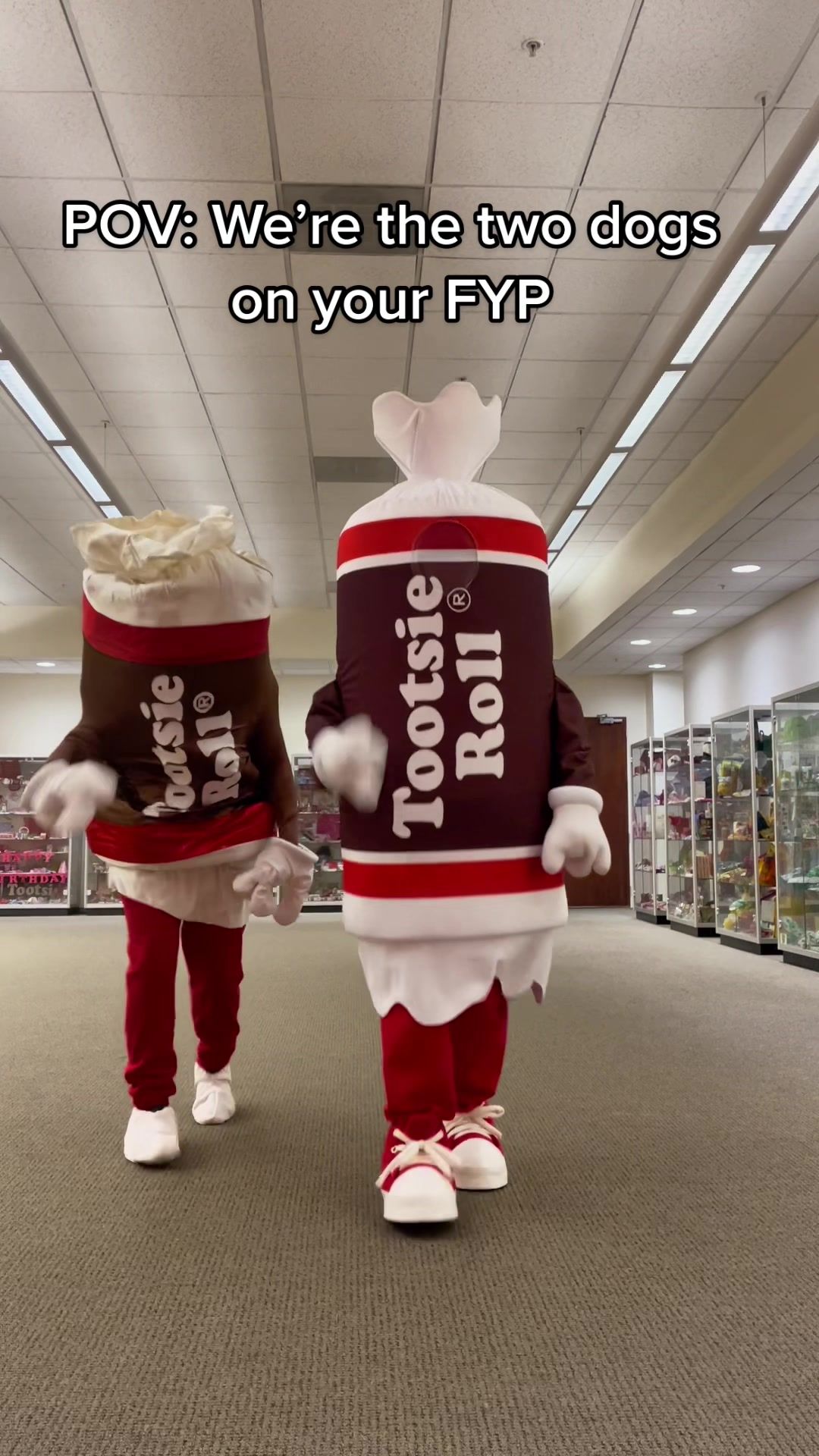 Video post by @tootsieroll on TikTok