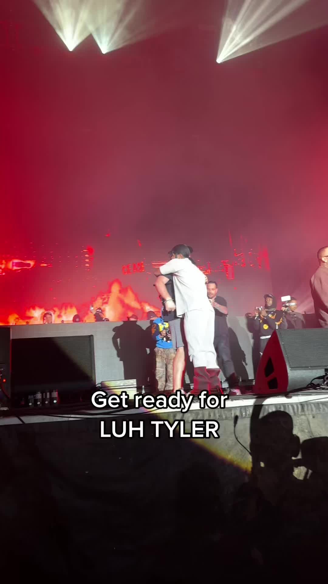 Video post by @rollingloud.asia on TikTok