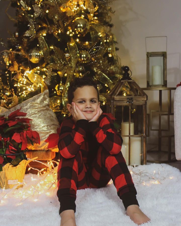 Image post by @null on Facebook