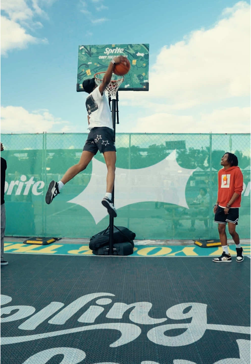 Video post by @rollingloud on TikTok