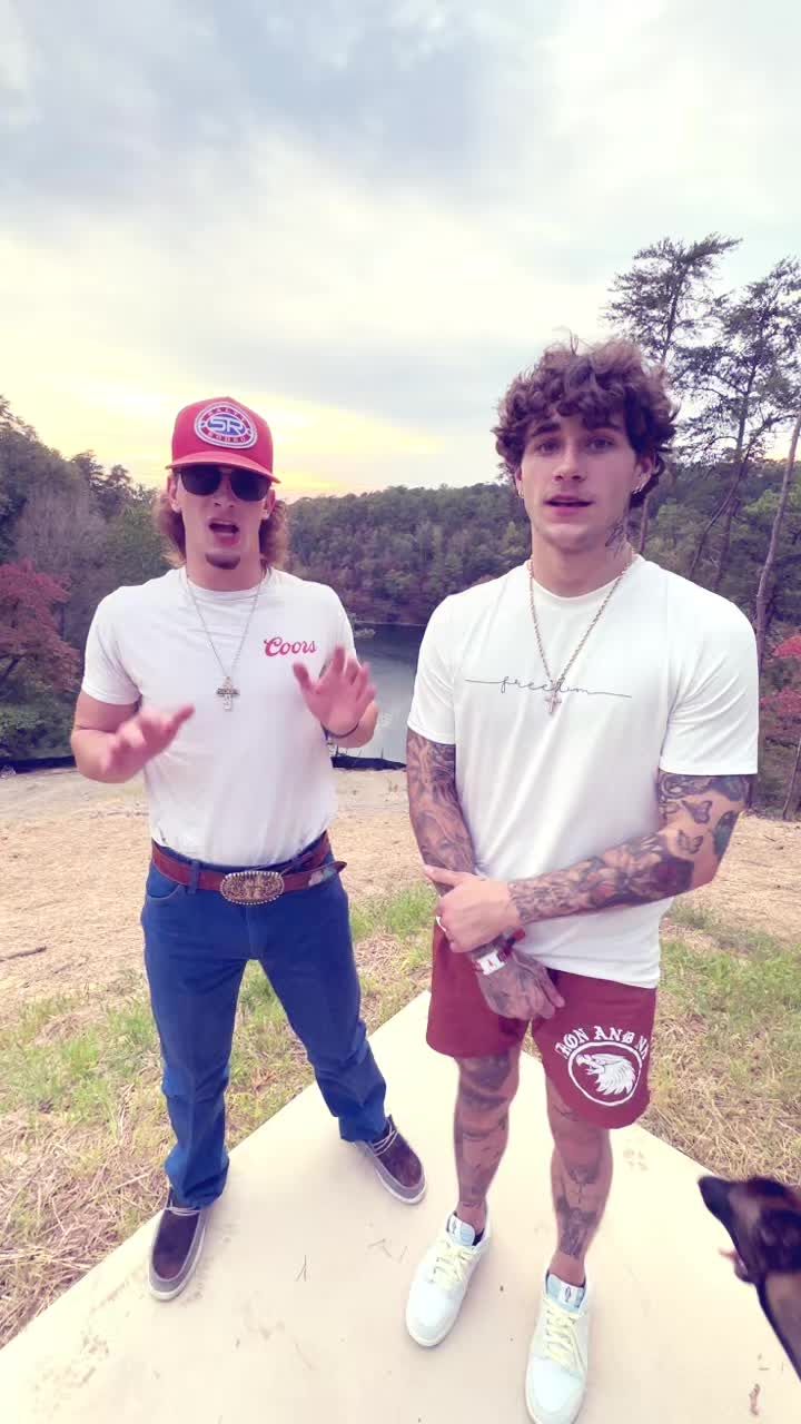 Video post by @cowboychreesh on TikTok