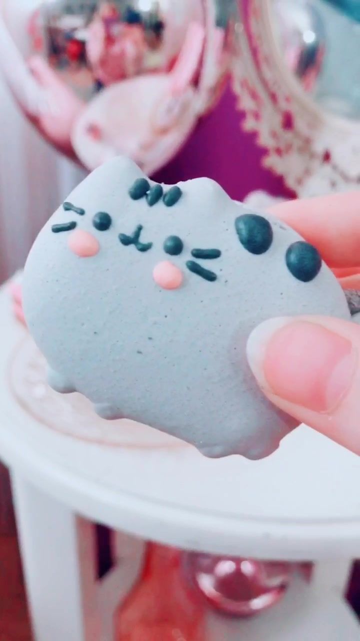 Video post by @snugzmeow on TikTok