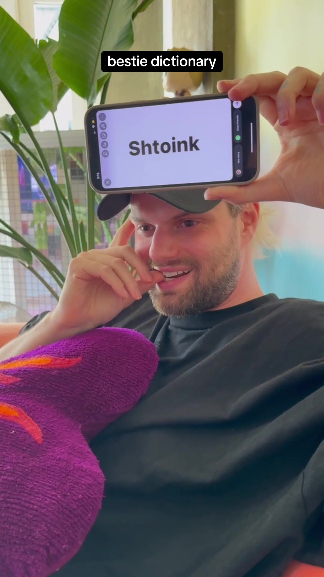Video post by @sofitukker on TikTok