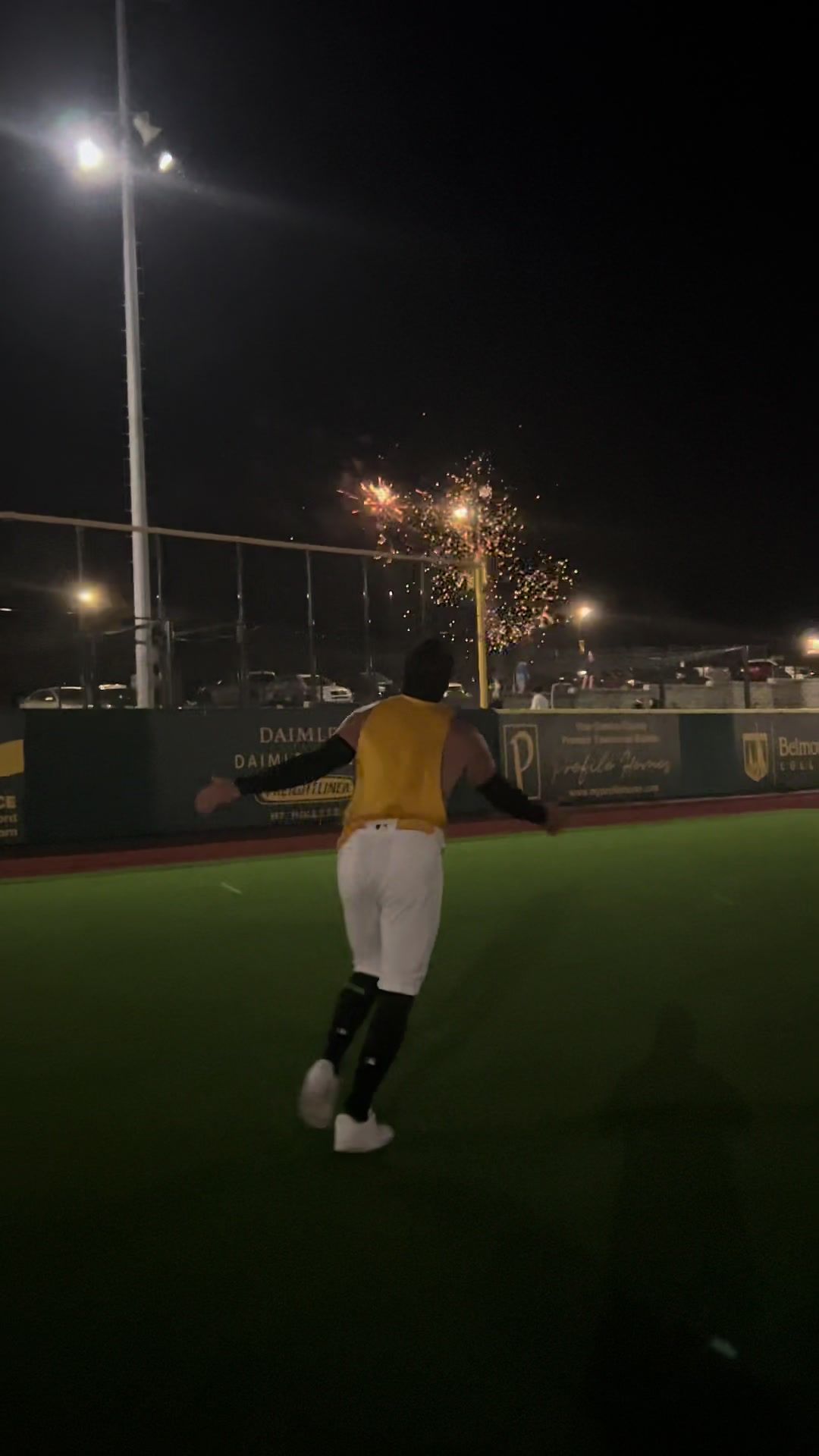 Video post by @gohoneyhunters on TikTok