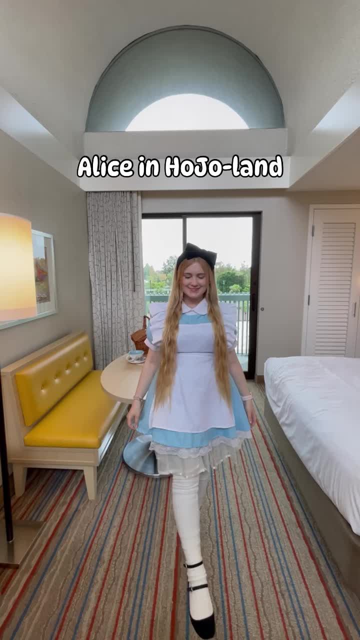 Video post by @snugzmeow on TikTok