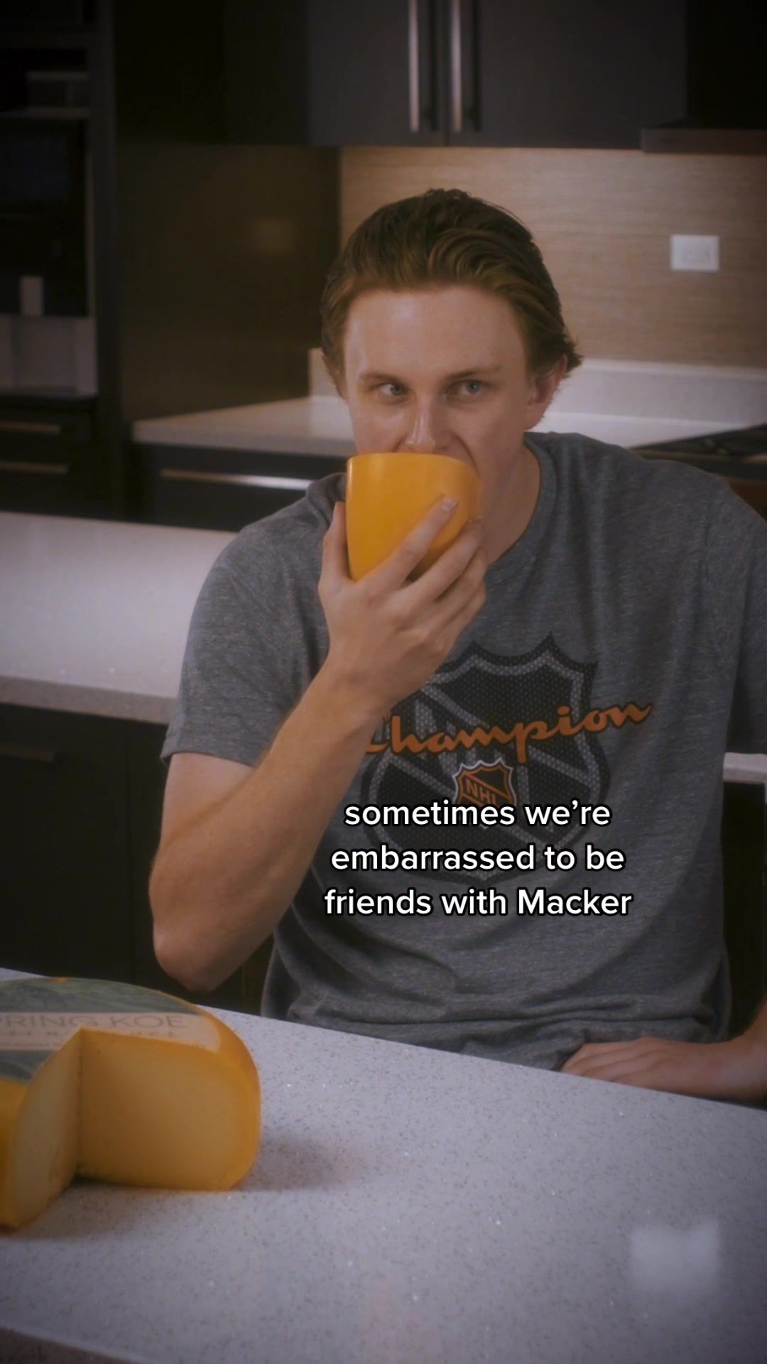 Video post by @nhlblackhawks on TikTok